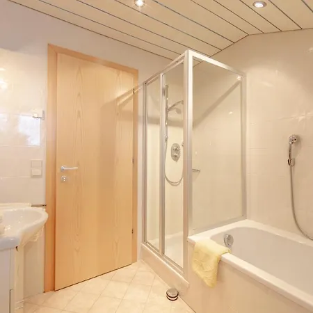 Apartment Alpina *